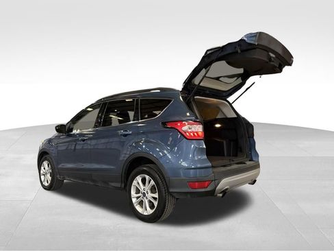 Used 2018 Ford Escape SE image 16