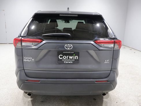 Used 2025 Toyota RAV4 LE AWD/4WD image 3