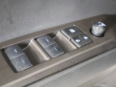 Used 2024 Toyota Camry LE w/ Convenience Package image 21