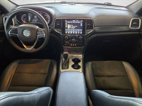 Used 2019 Jeep Grand Cherokee Altitude RWD image 21