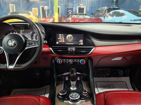 Used 2017 Alfa Romeo Giulia Ti image 24