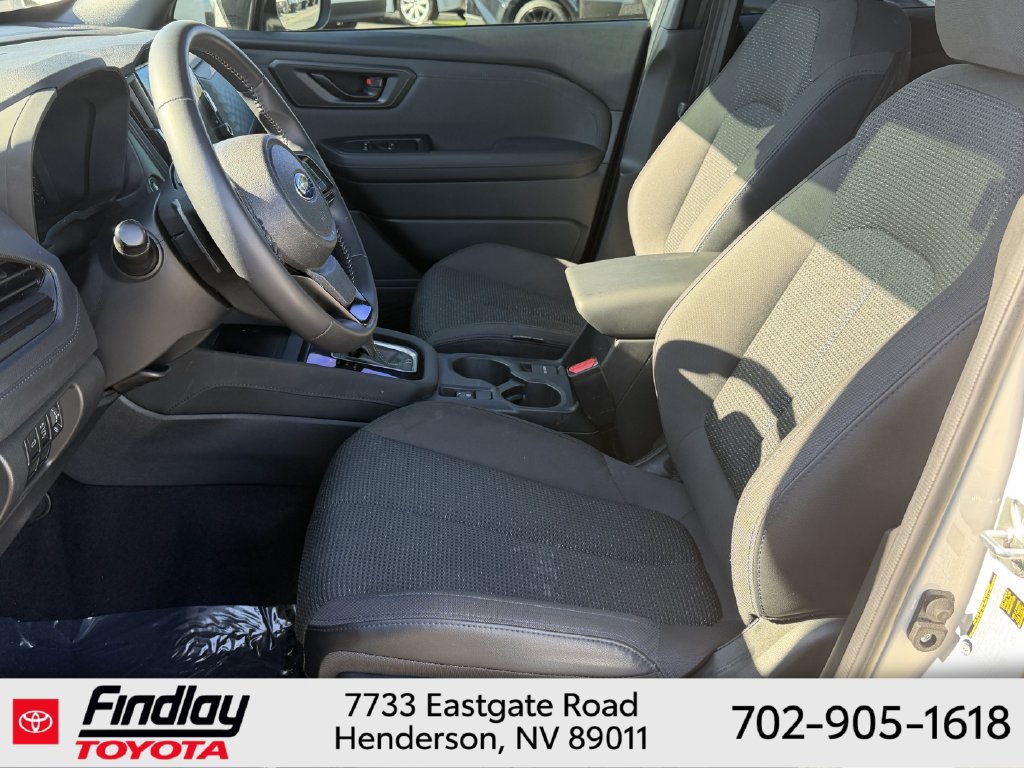 Used 2025 Subaru Forester Premium AWD/4WD image 5