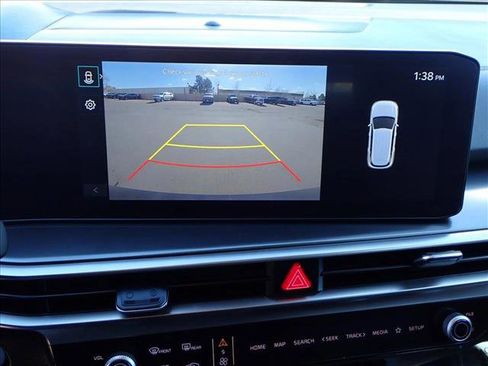 Used 2024 Kia Sorento S image 17