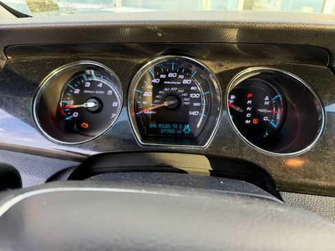 Used 2011 Ford Taurus Limited image 21
