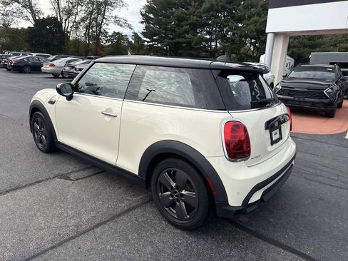 Used 2022 MINI Cooper 2-Door Hardtop image 3