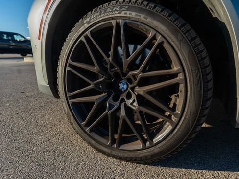 Used 2024 BMW X5 M Competition w/ Premium Package image 9