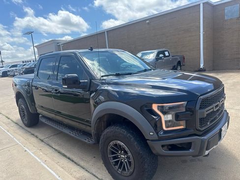 Used 2020 Ford F150 Raptor w/ Equipment Group 802A Luxury AWD/4WD image 3
