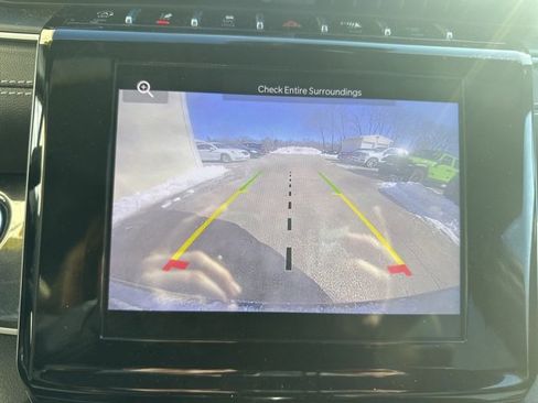 Used 2023 Jeep Grand Cherokee Altitude image 9