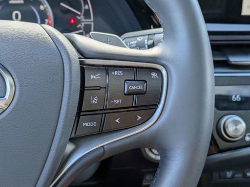 Used 2025 Lexus ES 350 w/ Premium Package FWD image 30