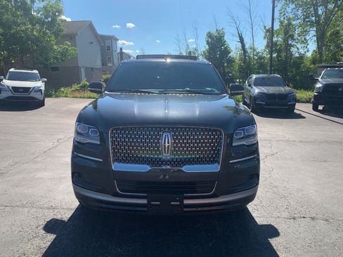 Used 2024 Lincoln Navigator Reserve AWD/4WD image 3