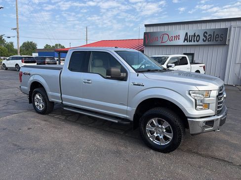 Used 2016 Ford F150 XLT w/ Equipment Group 302A Luxury AWD/4WD image 3