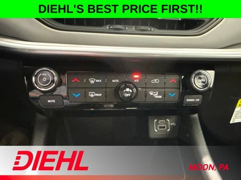 New 2026 Jeep Compass Limited AWD/4WD image 30