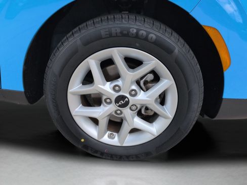 Certified 2025 Kia Soul S FWD image 13