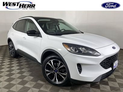 Used 2022 Ford Escape SE w/ SE Sport Appearance Package