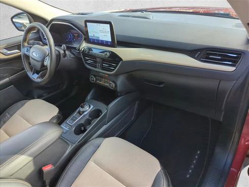 Used 2021 Ford Escape Titanium w/ Titanium Premium Package image 25