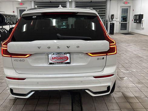 New 2026 Volvo XC60 B5 Ultra w/ Climate Package image 6