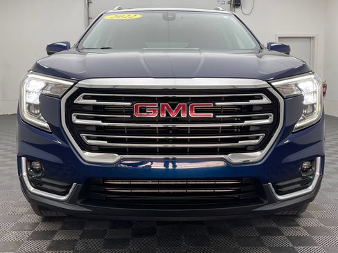 Used 2022 GMC Terrain SLT w/ Infotainment Package II AWD/4WD image 14