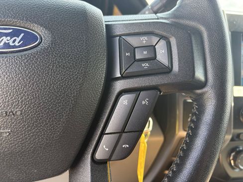Used 2017 Ford F150 XLT w/ Equipment Group 302A Luxury AWD/4WD image 10