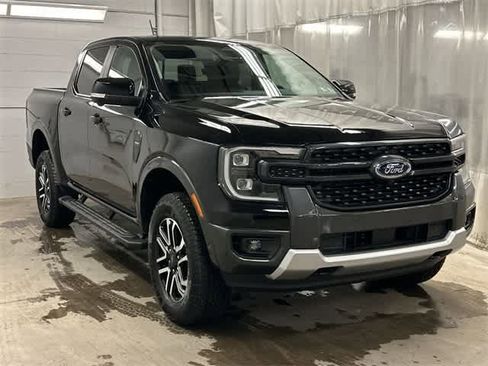 Used 2024 Ford Ranger Lariat w/ Trailer Tow Package image 30