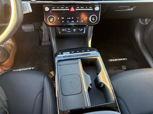 Used 2025 Hyundai Tucson SEL image 24