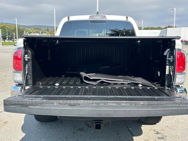 Used 2023 Toyota Tacoma TRD Off-Road AWD/4WD image 29