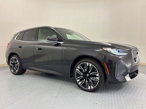 Used 2025 BMW X3 xDrive30i w/ Premium Package AWD/4WD image 6