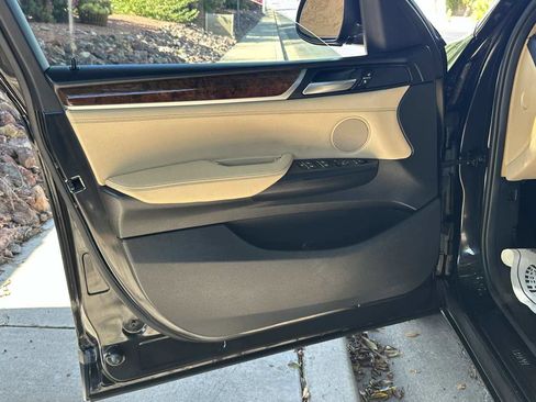 Used 2017 BMW X3 sDrive28i image 39