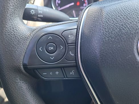 Used 2019 Toyota Camry LE FWD image 26