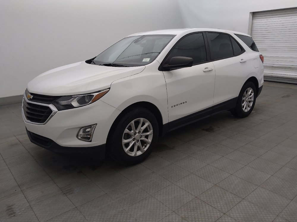 Used 2020 Chevrolet Equinox LS FWD image 2