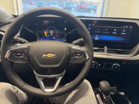 New 2026 Chevrolet Trax LT image 13