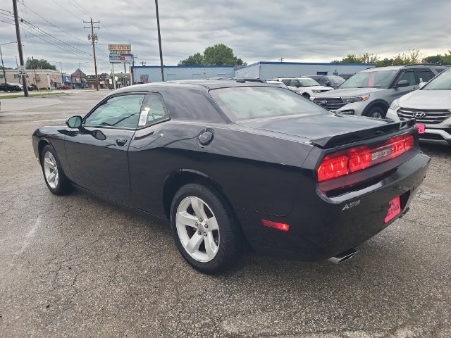 Used 2013 Dodge Challenger R/T RWD image 8