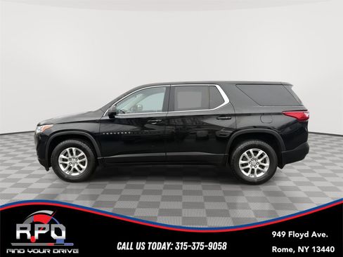 Used 2021 Chevrolet Traverse LS w/ LPO, Floor Liner Package AWD/4WD image 2