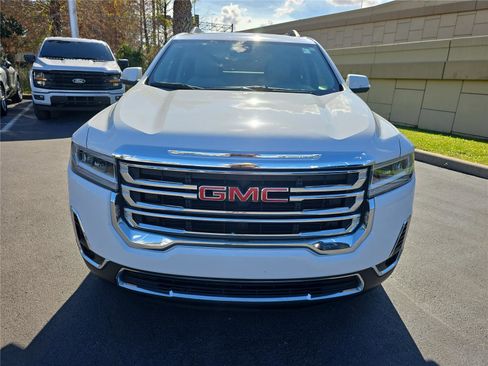 Used 2023 GMC Acadia SLT image 2