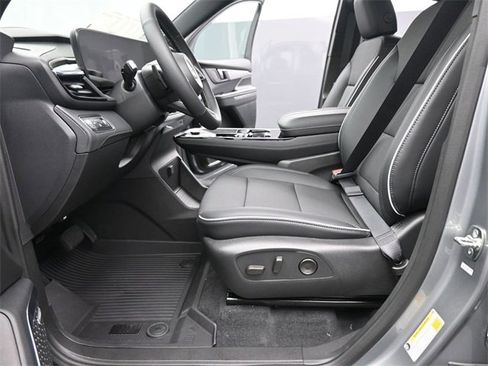 New 2026 Buick Enclave Preferred w/ Power Package image 10