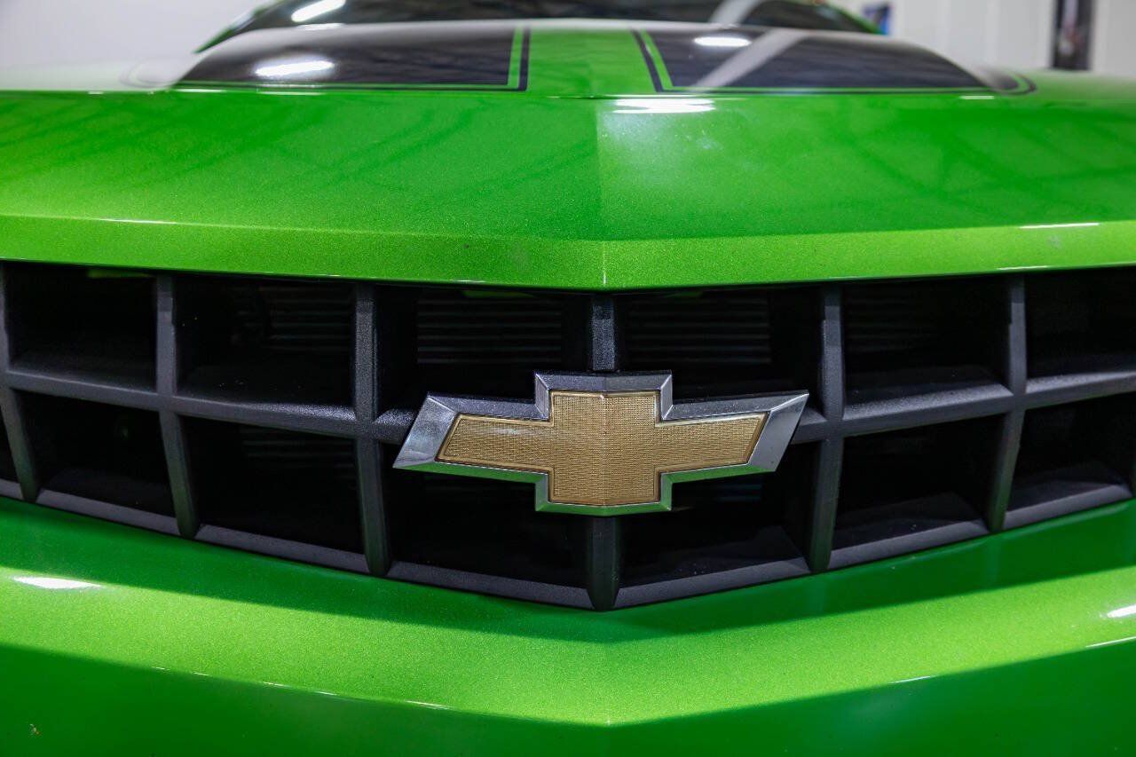 Used 2010 Chevrolet Camaro LT RWD image 22