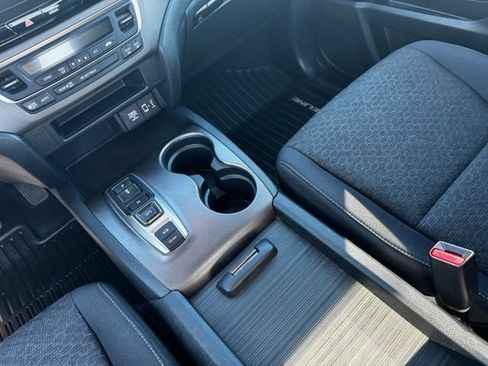 Used 2023 Honda Ridgeline Sport image 15