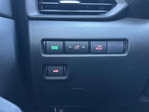 Used 2025 Nissan Sentra S FWD image 24