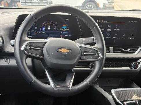 Used 2025 Chevrolet Equinox LT FWD image 23