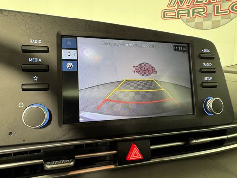 Used 2025 Hyundai Elantra Sport image 18