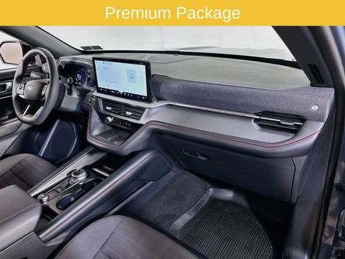 Certified 2025 Ford Explorer ST-Line w/ Premium Package AWD/4WD image 13