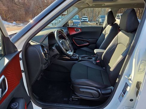 Certified 2023 Kia Soul GT-Line image 14