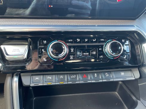 Used 2023 GMC Sierra 1500 Denali w/ Technology Package image 15