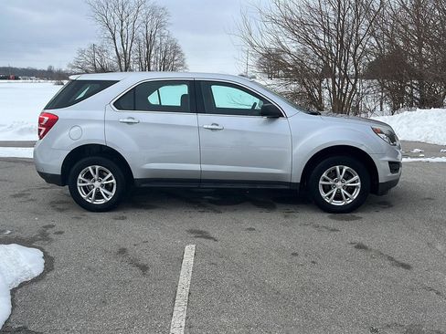 Used 2017 Chevrolet Equinox LS image 7