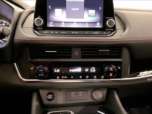 New 2026 Nissan Rogue SV AWD/4WD image 24