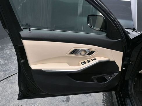 Used 2020 BMW 330i xDrive Sedan w/ Driving Assistance Package image 18