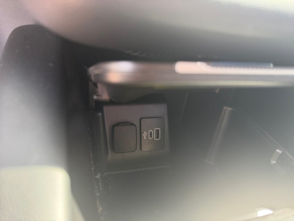 Used 2025 Ford Explorer ST AWD/4WD image 17