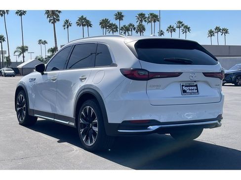Certified 2024 MAZDA CX-90 Plug-In Hybrid w/ Premium Pkg AWD/4WD image 4