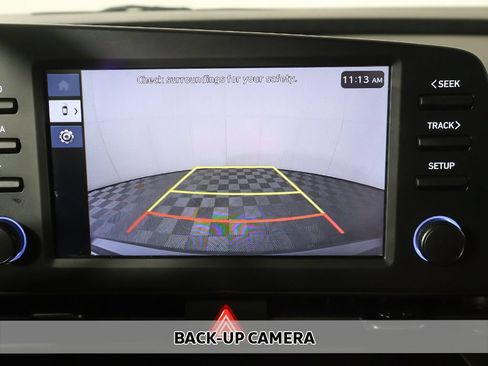 Used 2025 Hyundai Elantra Sport FWD image 5