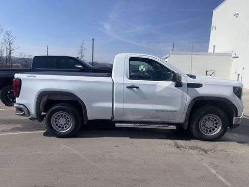 Used 2024 GMC Sierra 1500 Pro w/ Pro Value Package image 5