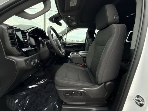 Used 2023 Chevrolet Silverado 1500 LT AWD/4WD image 10